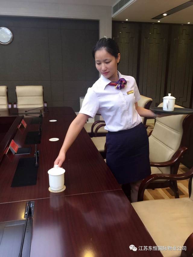 記鹽城東恒物業服務會務接待員李冬蘭 專業與溫情并存的會務服務典范