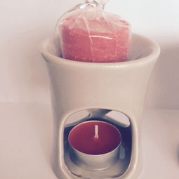 簡約現(xiàn)代鏤空陶瓷香薰?fàn)t 廠家直銷，打造雅致生活空間